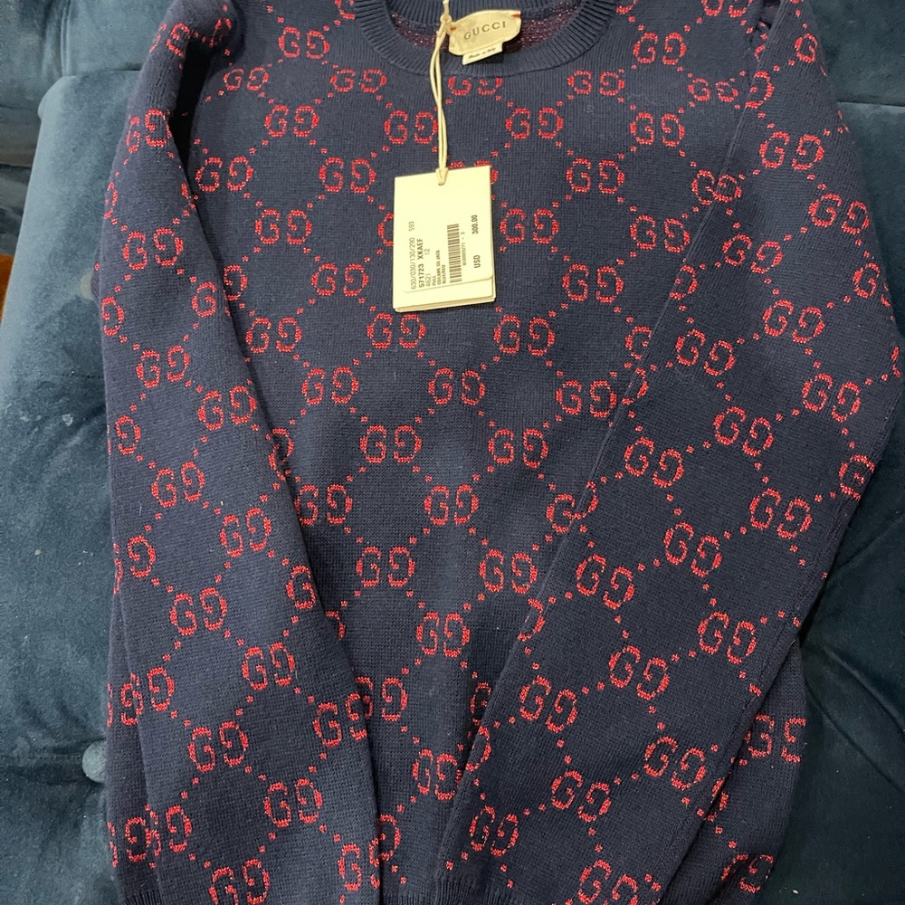 Rare Find 🔥 Girls Gucci Sweater